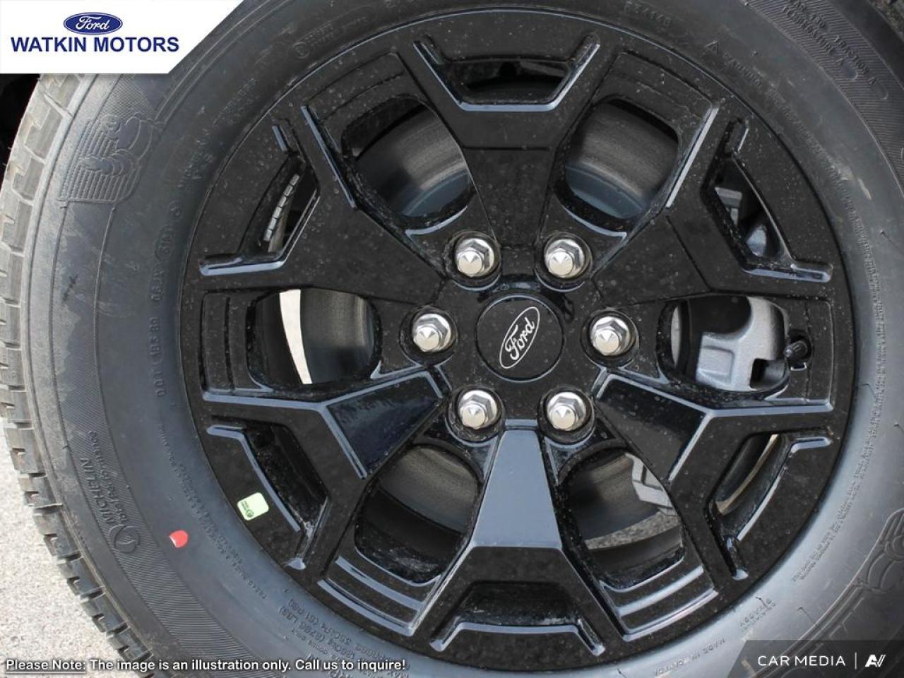 2025 Ford F-150 Lightning XLT Photo22