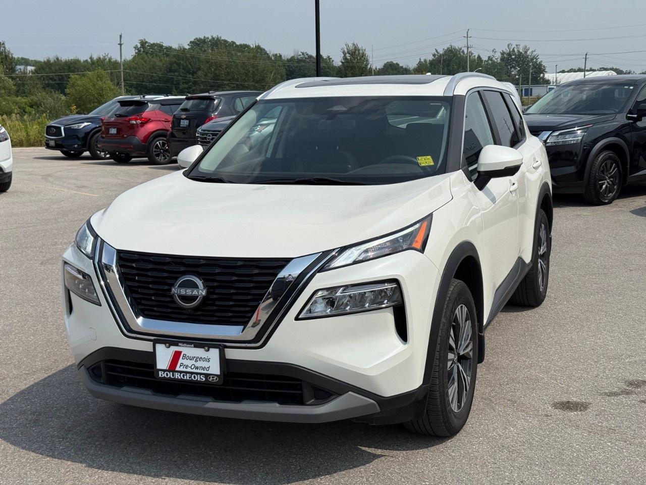 2023 Nissan Rogue AWD SV Photo2