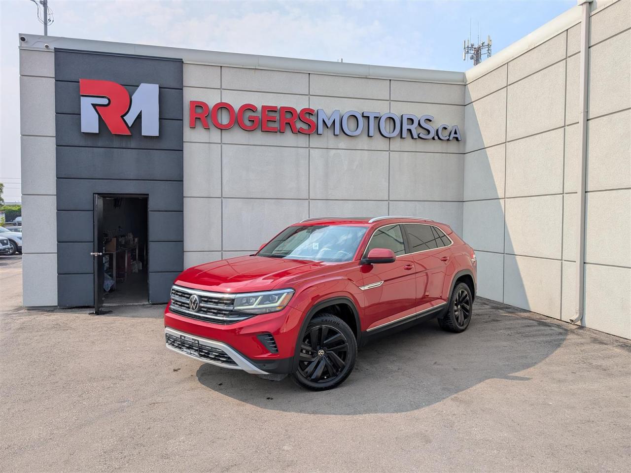 Used 2022 Volkswagen Atlas Cross Sport HIGHLINE AWD - NAVI - PANO ROOF - TECH FEATS for sale in Oakville, ON