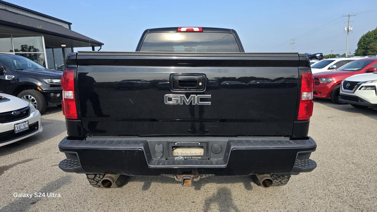 2017 GMC Sierra 1500 SLE - Photo #4