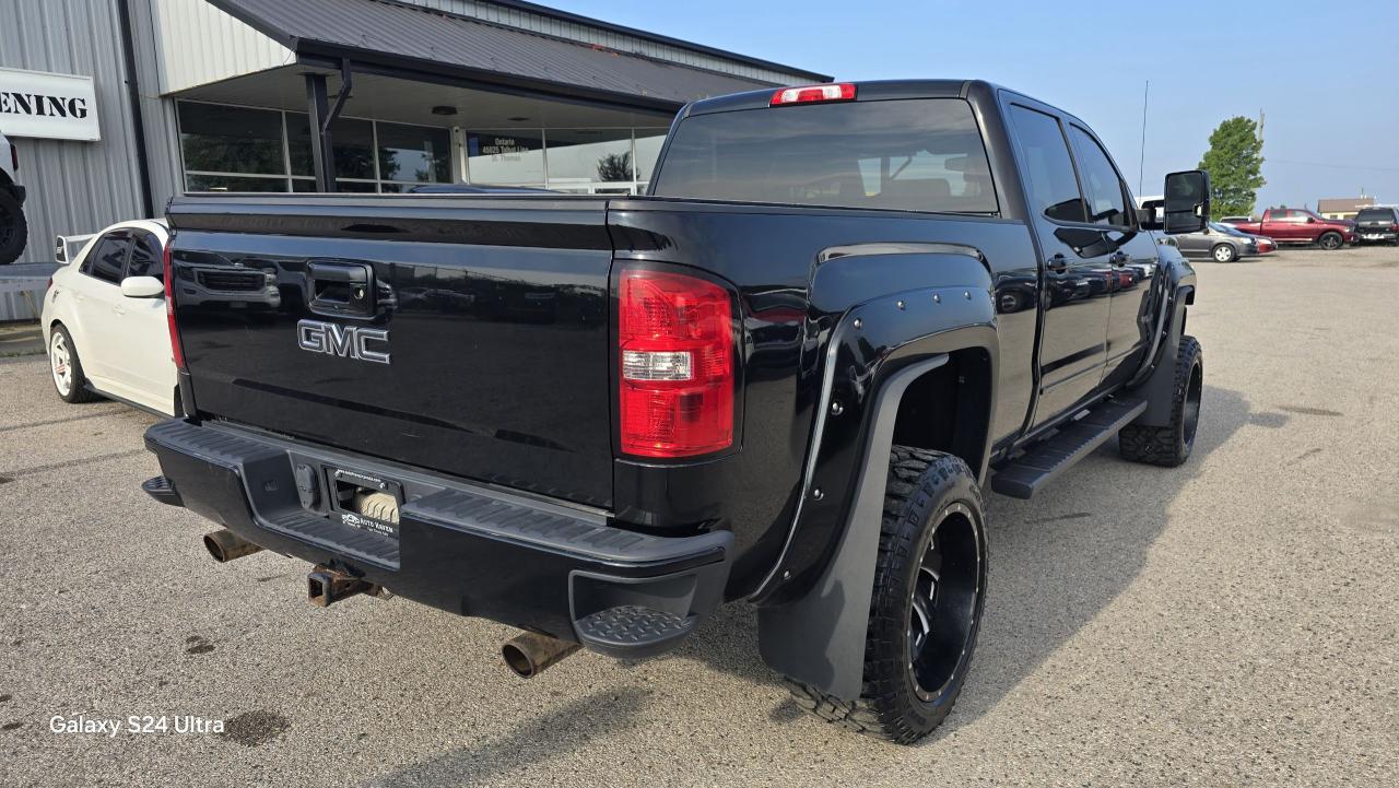 2017 GMC Sierra 1500 SLE - Photo #5