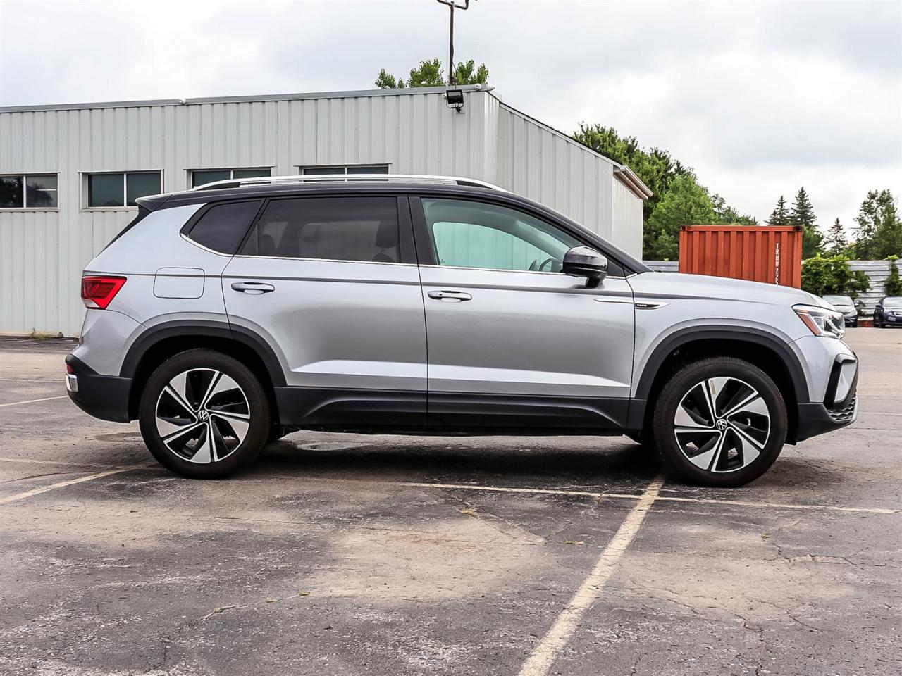 2024 Volkswagen Taos Highline Photo2