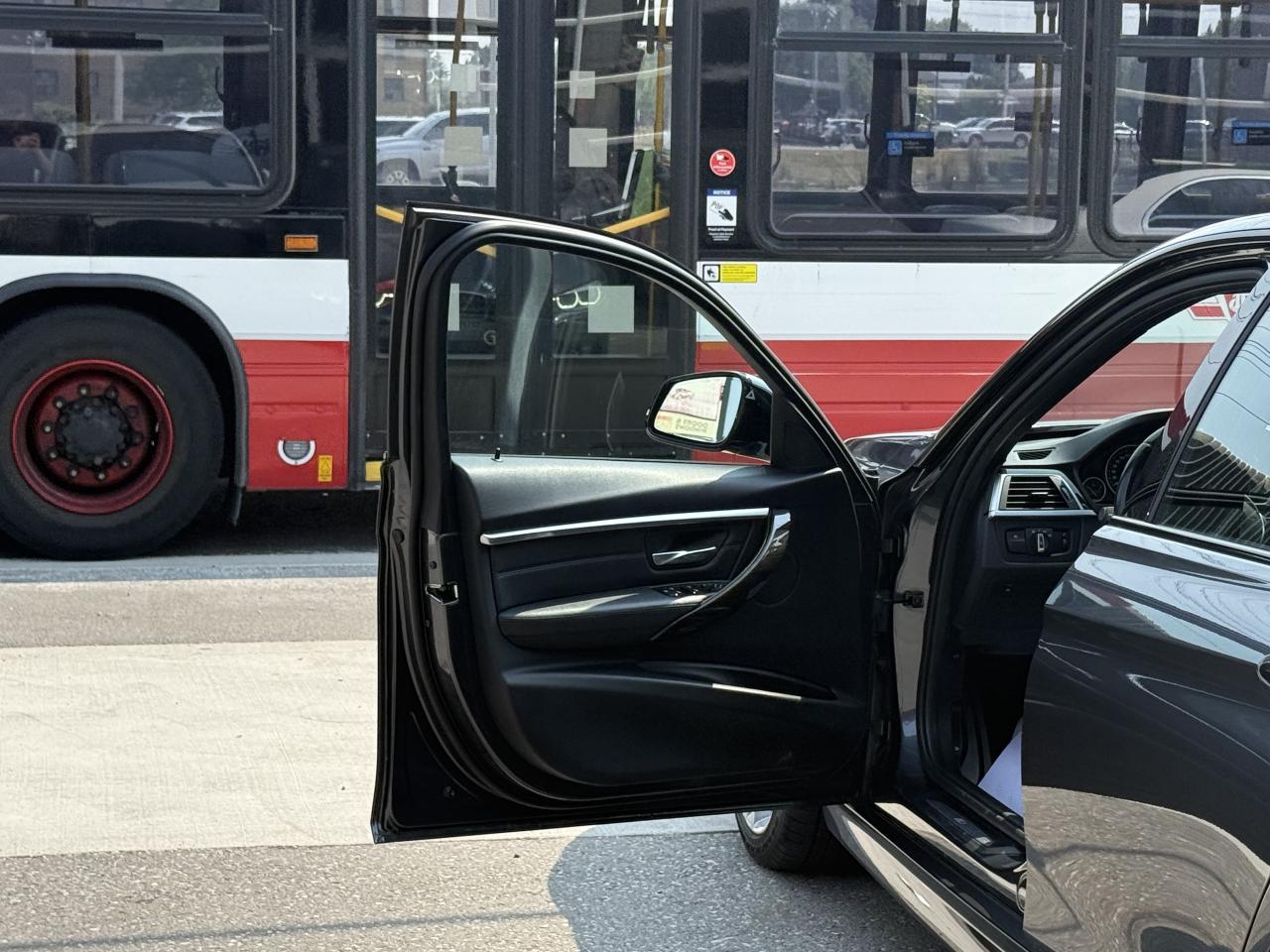 2018 BMW 3 Series 330i //M SPORT | SUNROOF | LOADED Photo