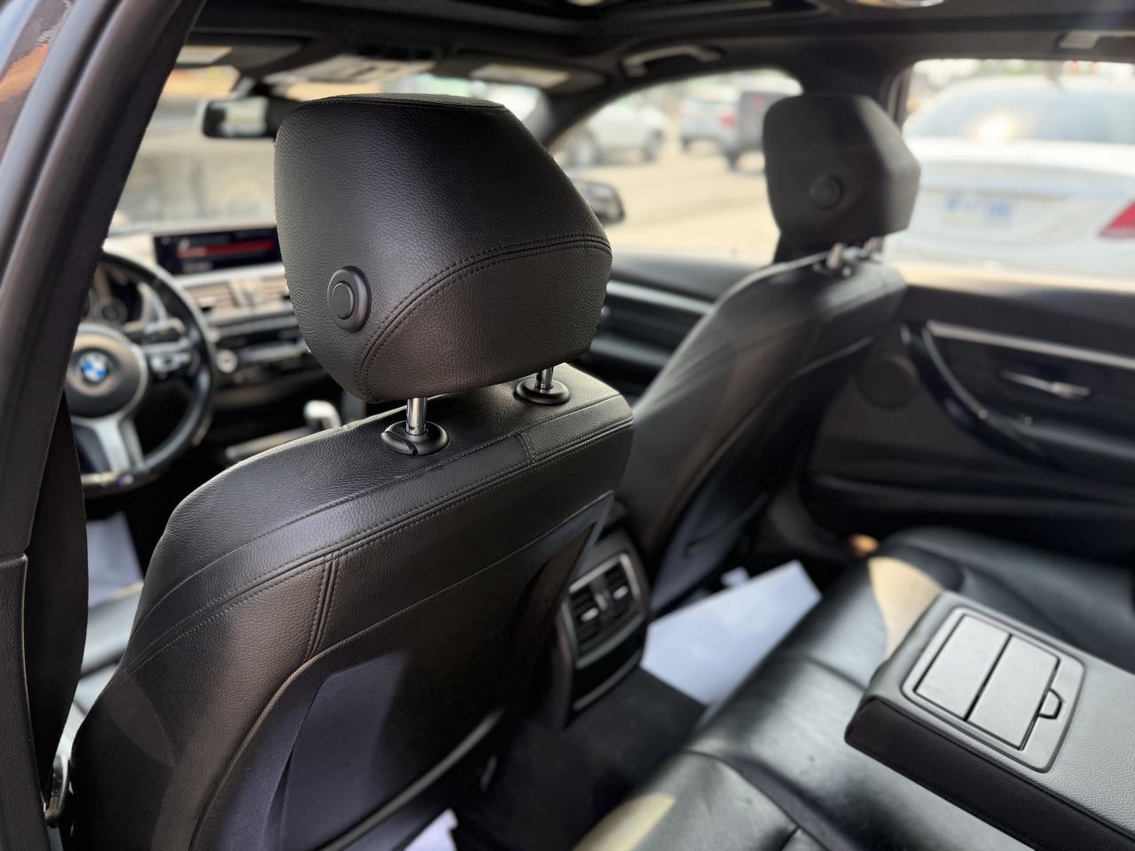 2018 BMW 3 Series 330i //M SPORT | SUNROOF | LOADED Photo