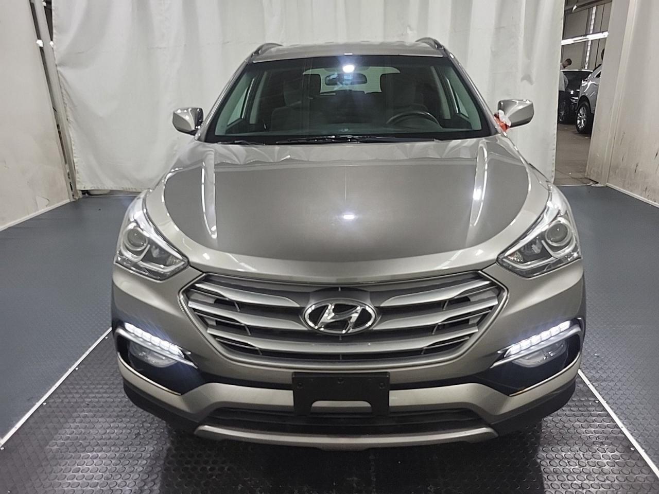 Used 2017 Hyundai Santa Fe Sport SPORT FWD for sale in Waterloo, ON