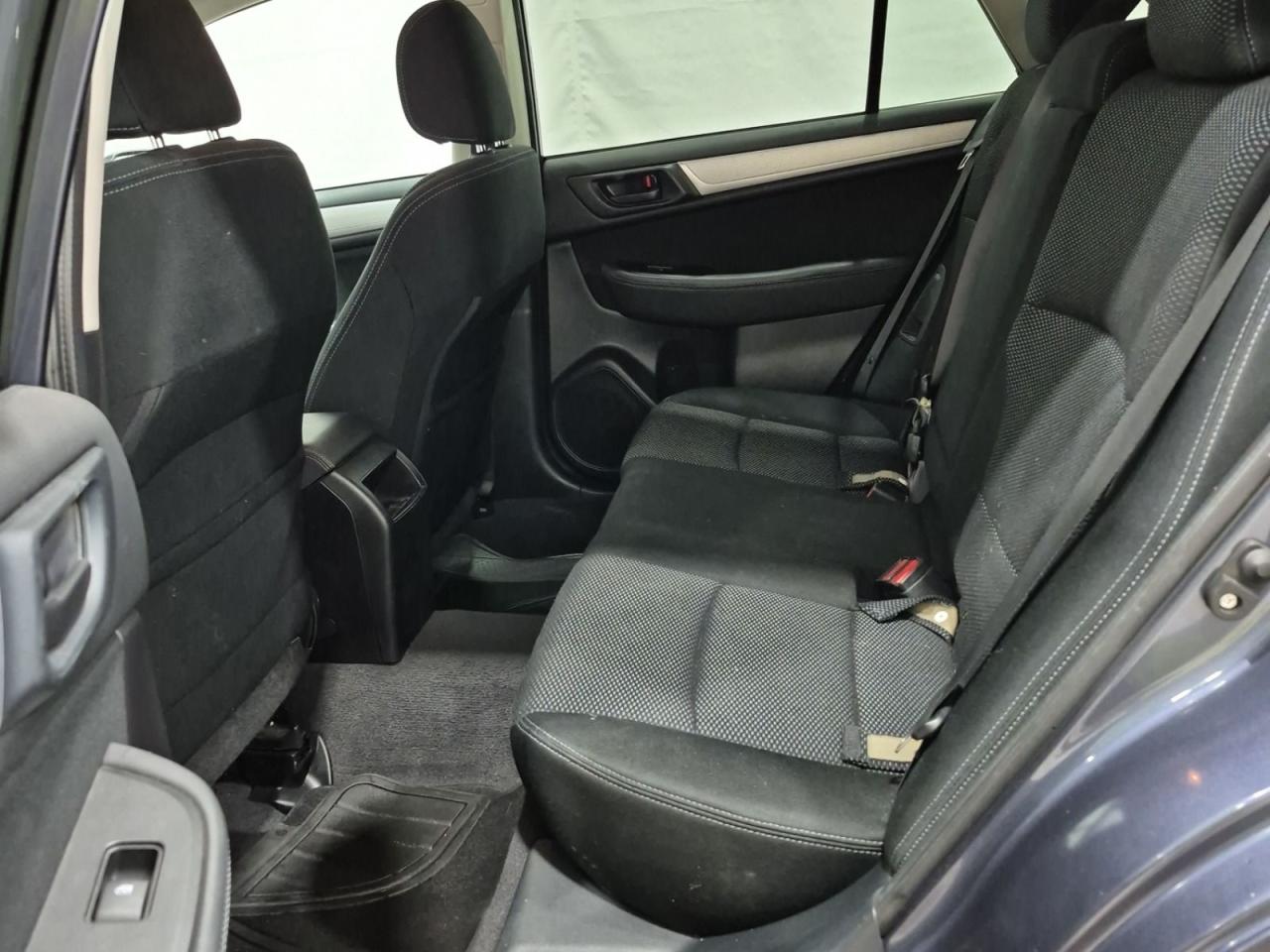 2017 Subaru Outback 2.5i - Photo #5
