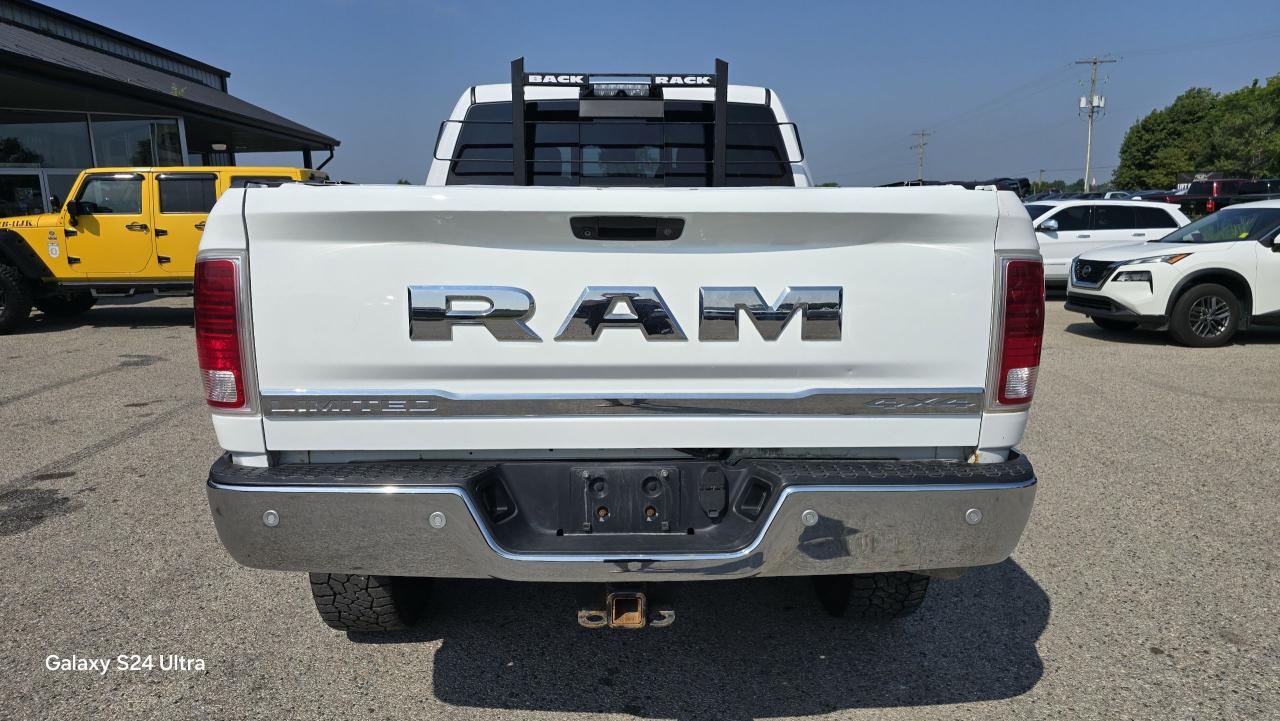2017 RAM 2500 Limited - Photo #4