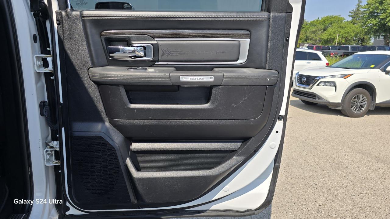 2017 RAM 2500 Limited - Photo #9