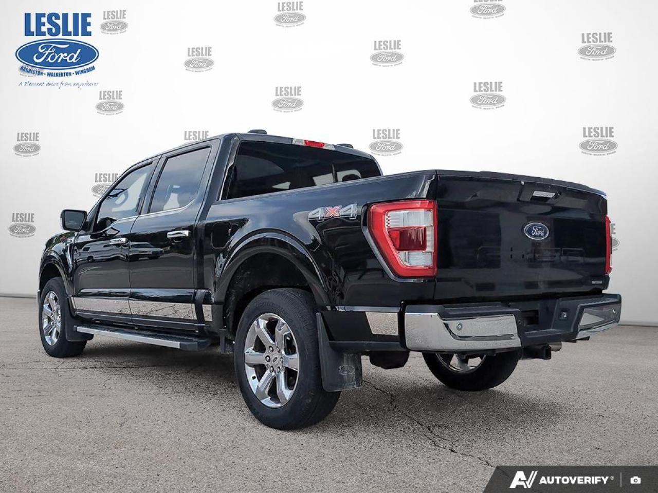 2022 Ford F-150 Lariat 4WD SuperCrew 5.5' Box Photo3