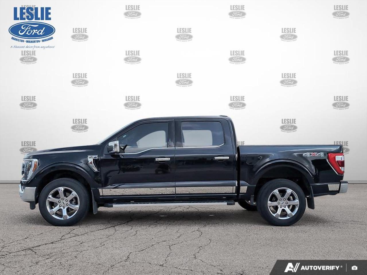 2022 Ford F-150 Lariat 4WD SuperCrew 5.5' Box Photo2