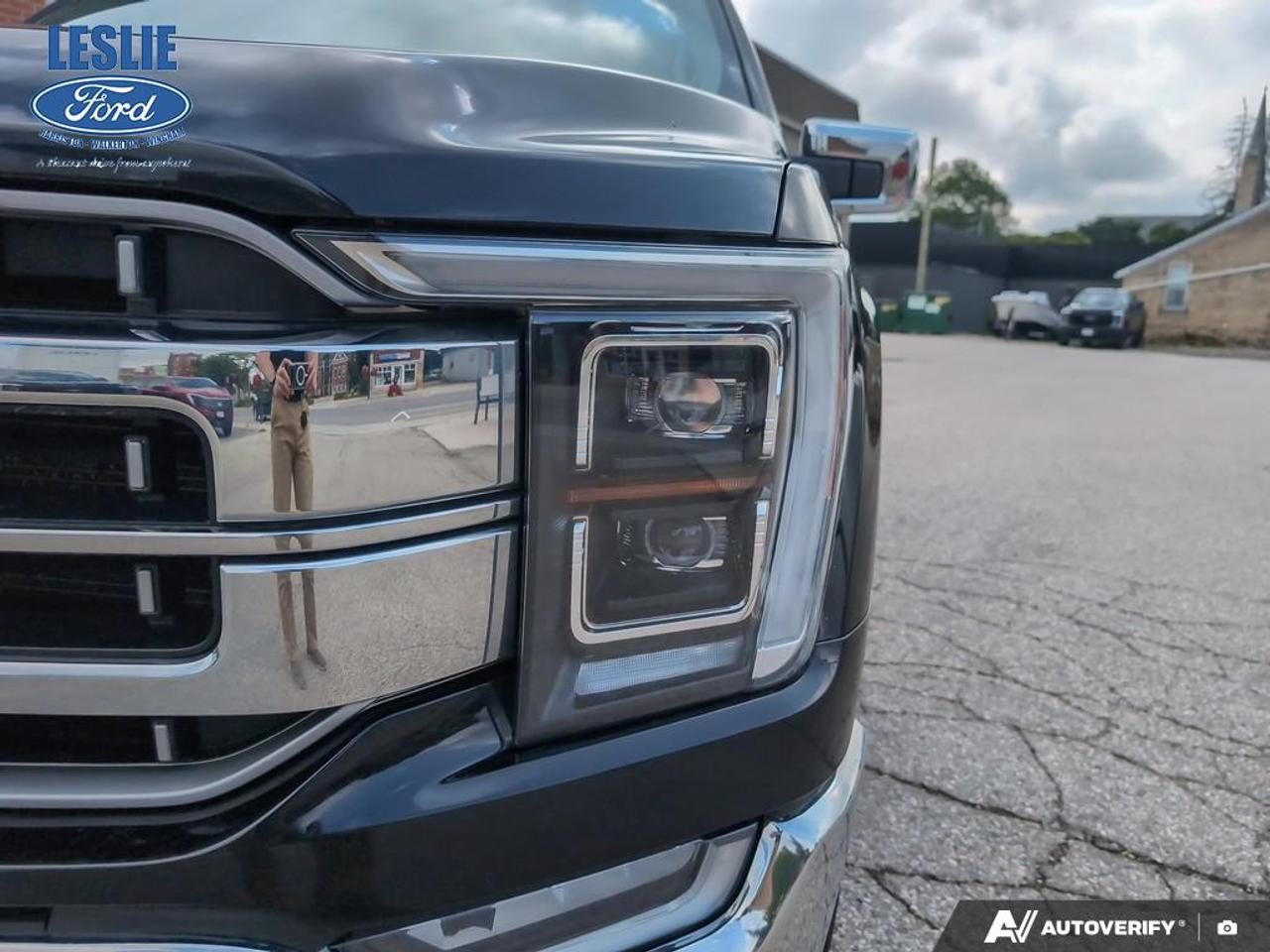 2022 Ford F-150 Lariat 4WD SuperCrew 5.5' Box Photo
