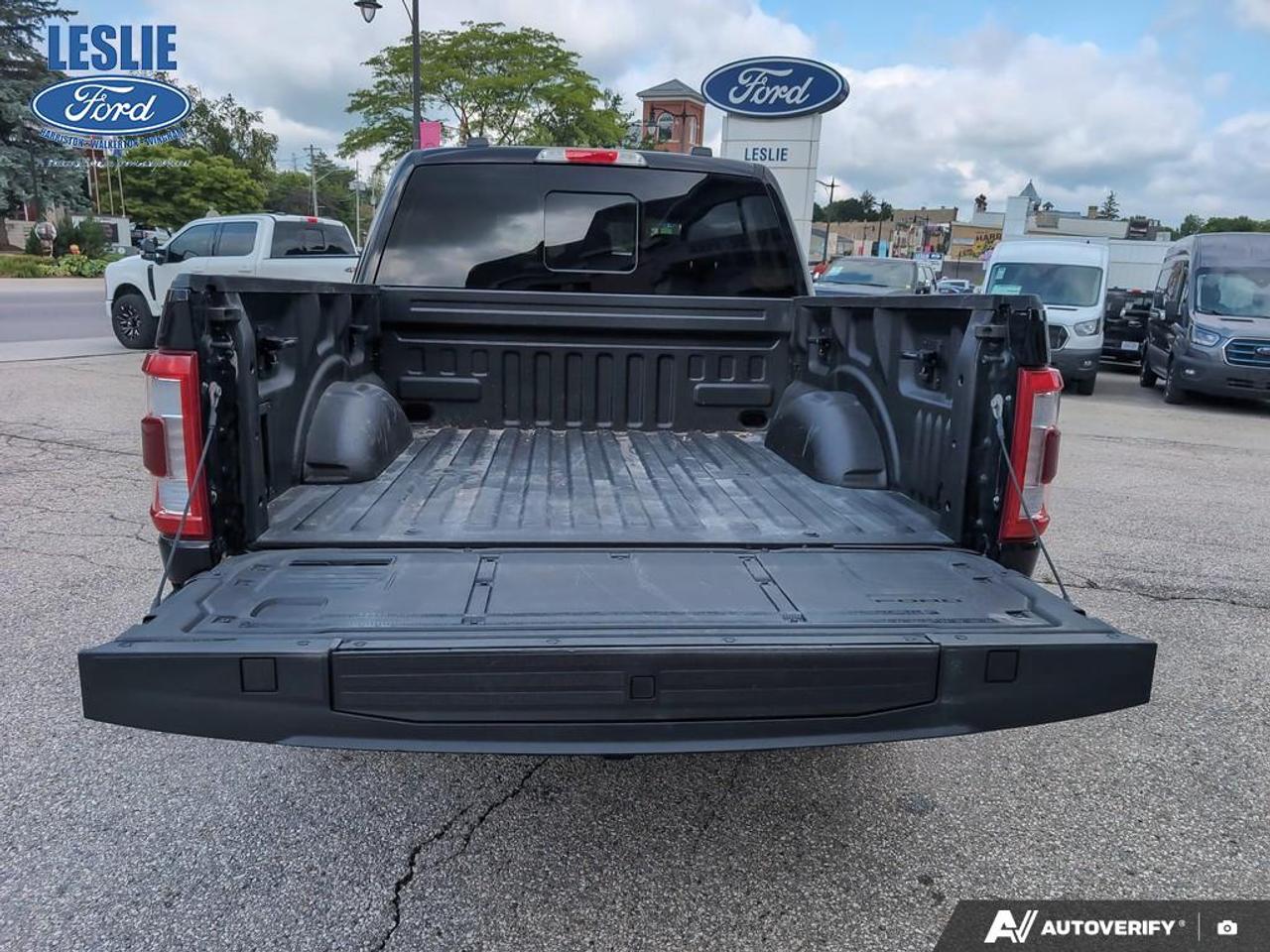 2022 Ford F-150 Lariat 4WD SuperCrew 5.5' Box Photo