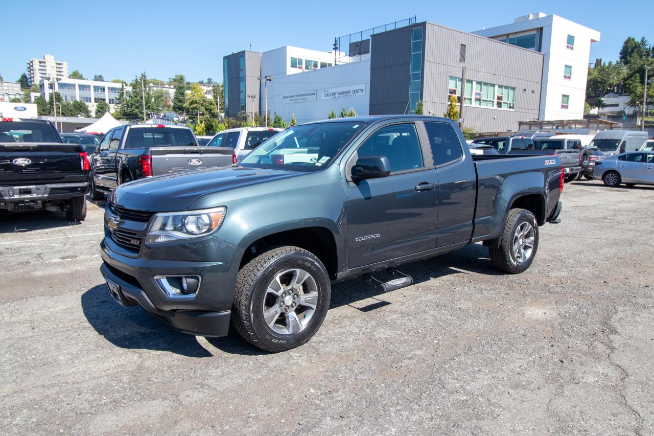 2017 Chevrolet Colorado 4WD Ext Cab 128.3" Z71 Photo2