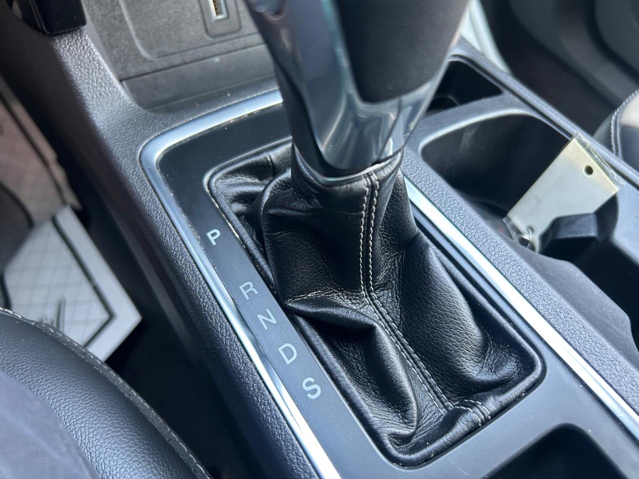 2019 Ford Escape SEL - Photo #10
