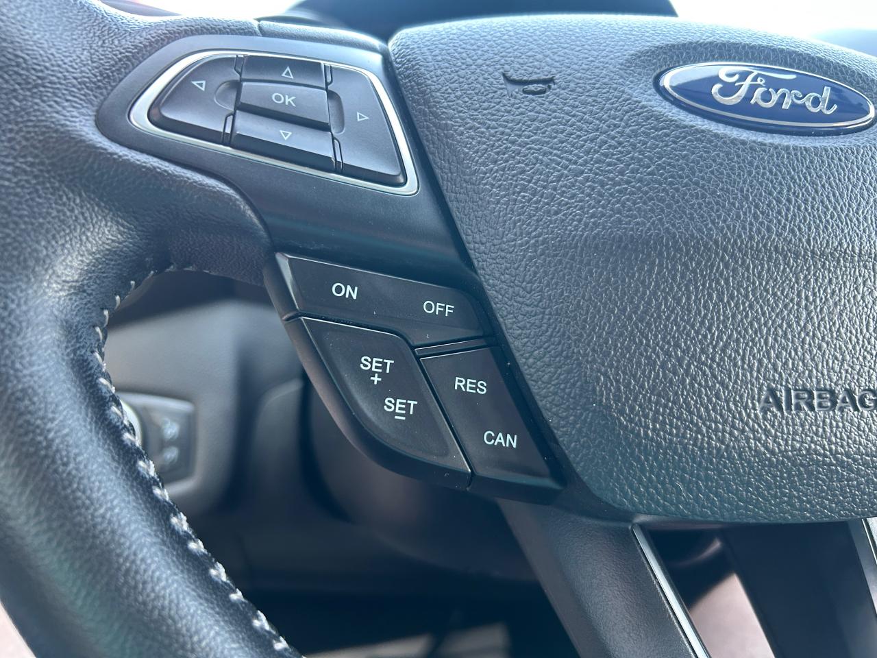 2019 Ford Escape SEL - Photo #16