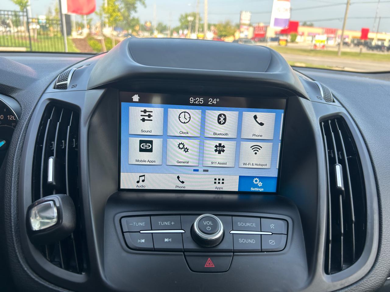 2019 Ford Escape SEL - Photo #14