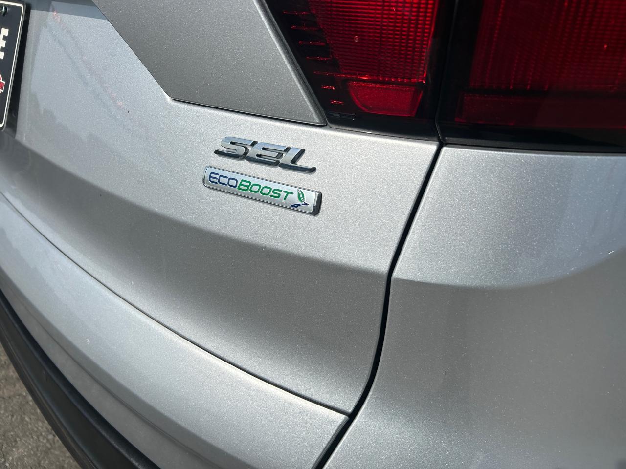 2019 Ford Escape SEL - Photo #4