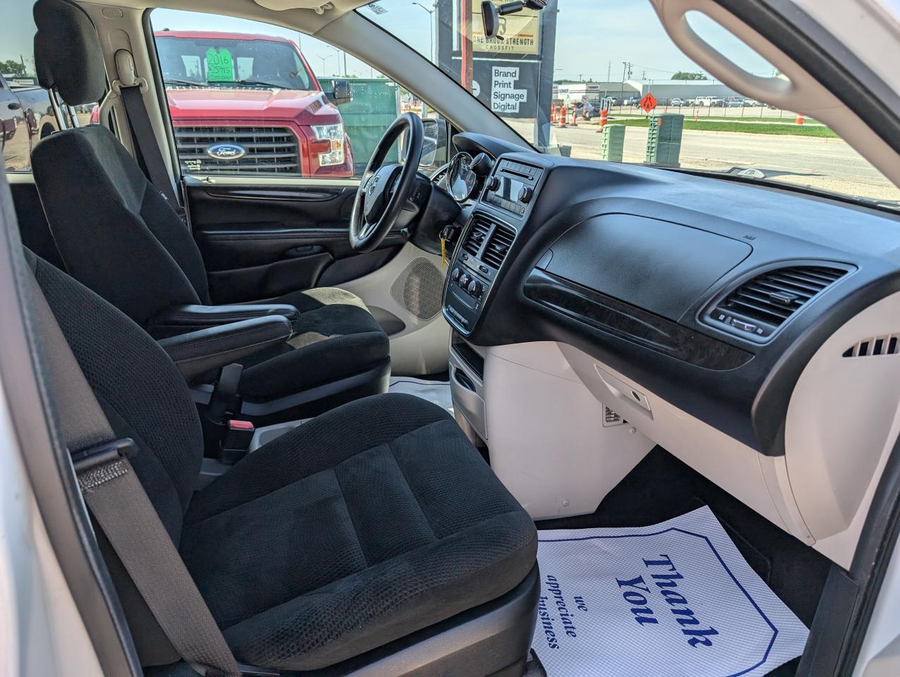2016 Dodge Grand Caravan SXT | LOW KMS | 7 PASSENGER | Stow 'n Go - Photo #15