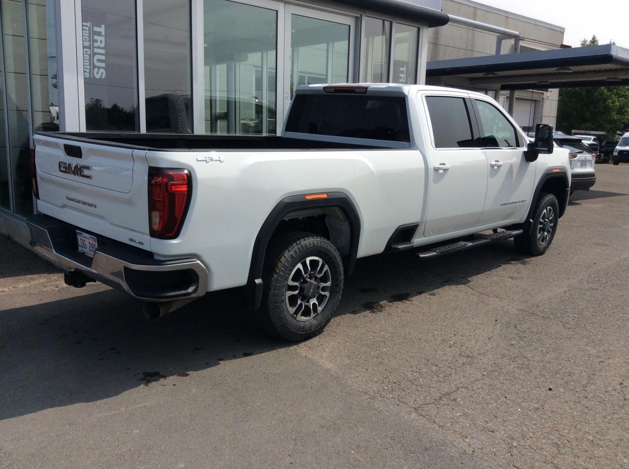 2024 GMC Sierra 3500 SLE Photo