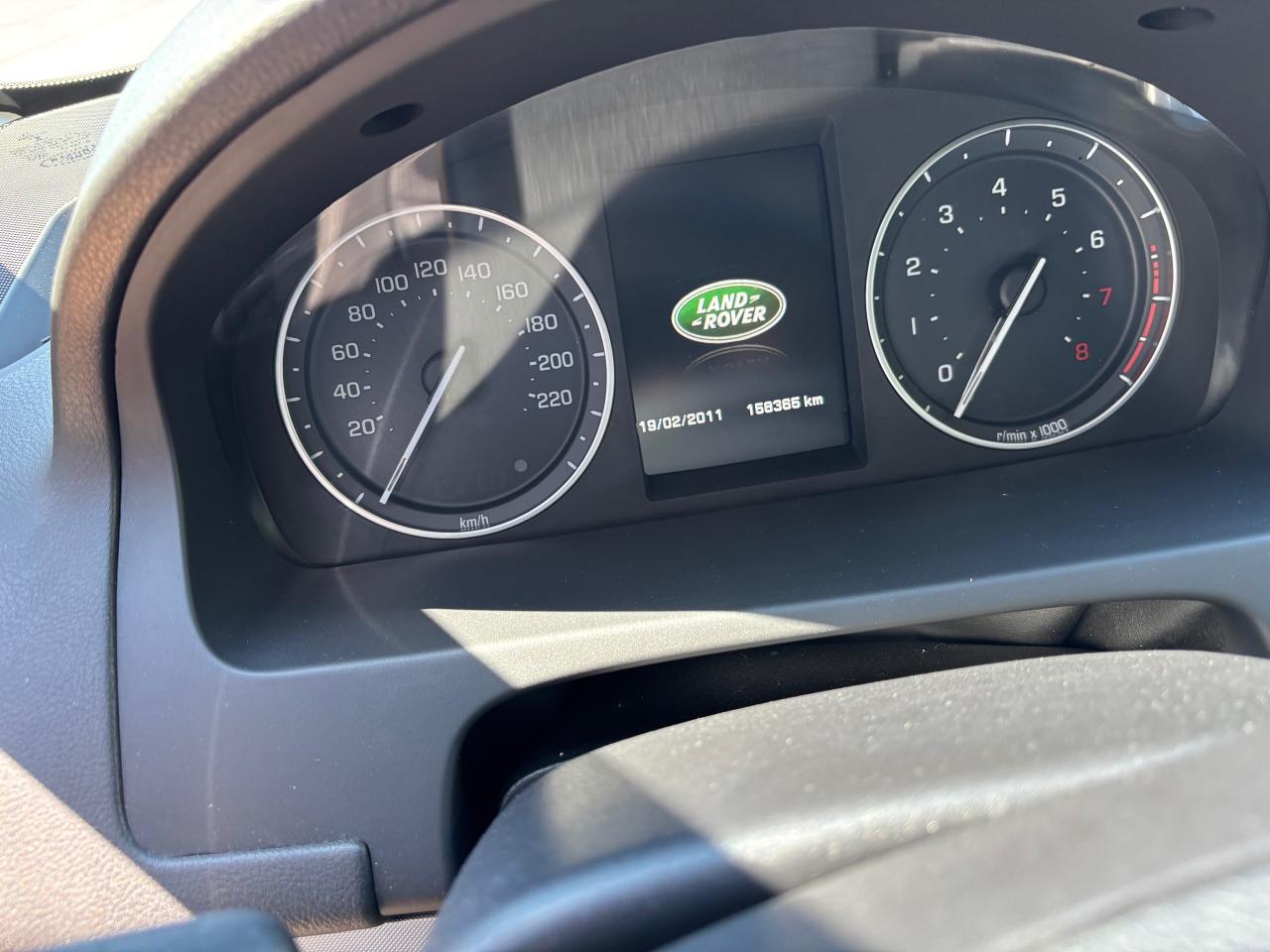 2014 Land Rover LR2  - Photo #10