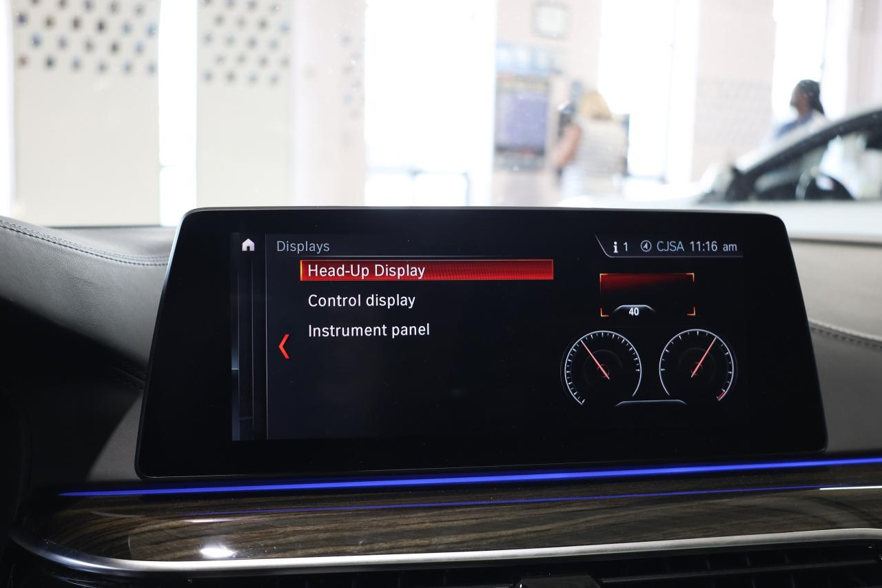 2019 BMW 5 Series M550i xDrive - HEADSUP|MASSAGE|BLINDSPOT|360CAM - Photo #20