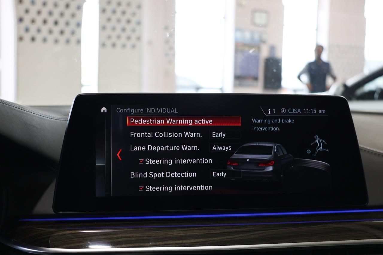 2019 BMW 5 Series M550i xDrive - HEADSUP|MASSAGE|BLINDSPOT|360CAM - Photo #18