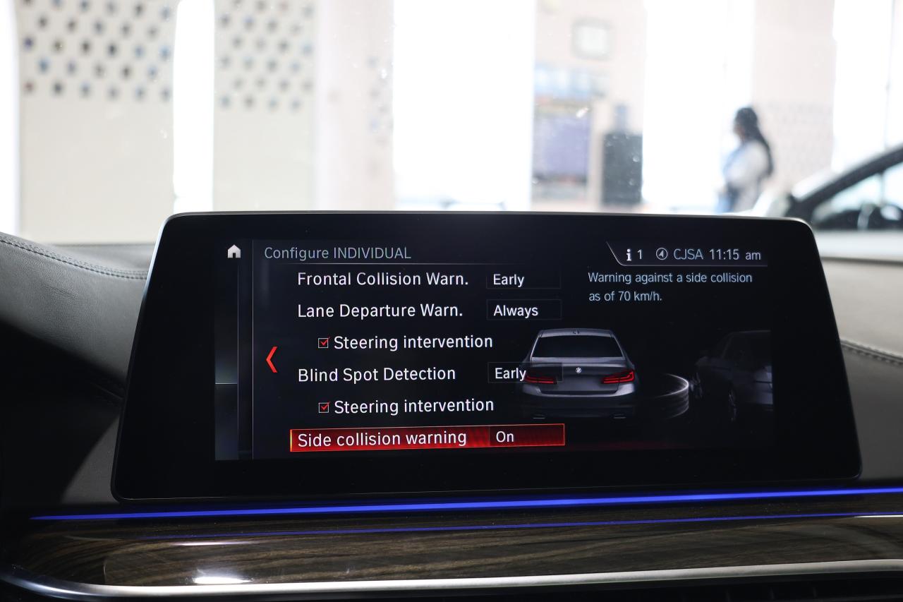 2019 BMW 5 Series M550i xDrive - HEADSUP|MASSAGE|BLINDSPOT|360CAM - Photo #19