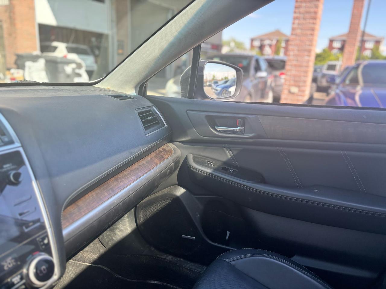 2018 Subaru Outback LIMITED - Photo #10