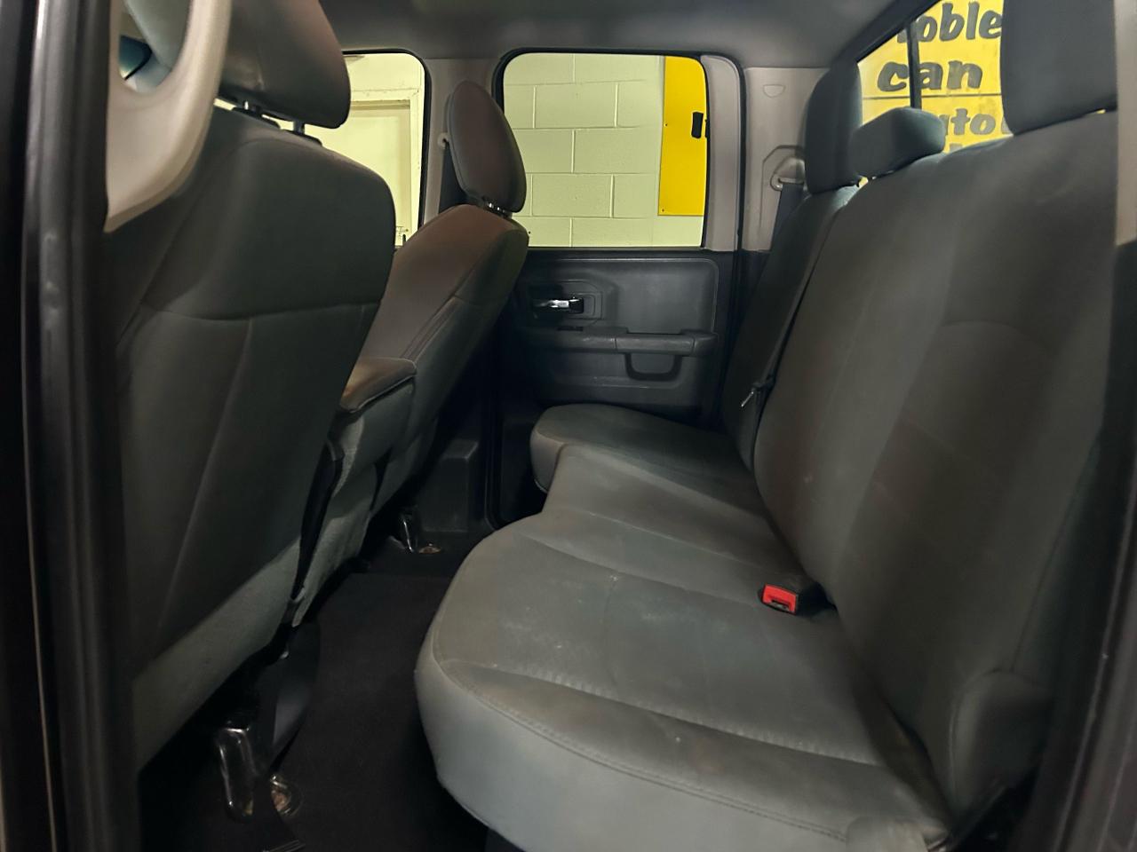 2016 RAM 1500 SLT - Photo #14