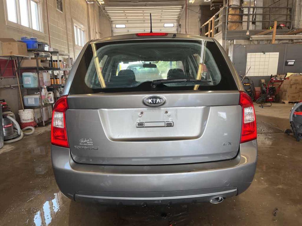 2012 Kia Rondo  - Photo #23