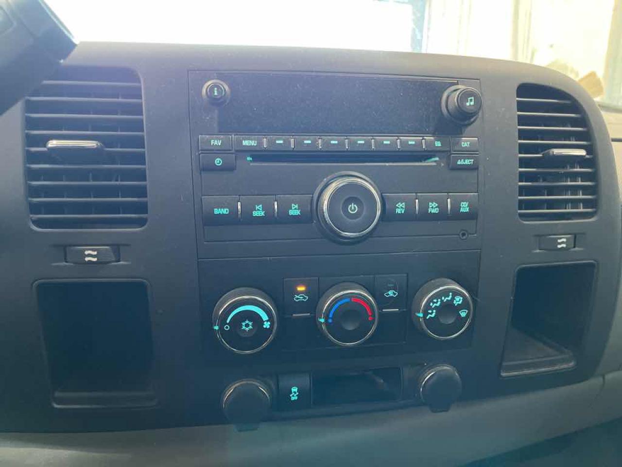 2013 Chevrolet Silverado 1500  - Photo #15
