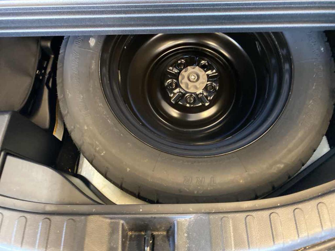 2018 Toyota RAV4 LE - Photo #18