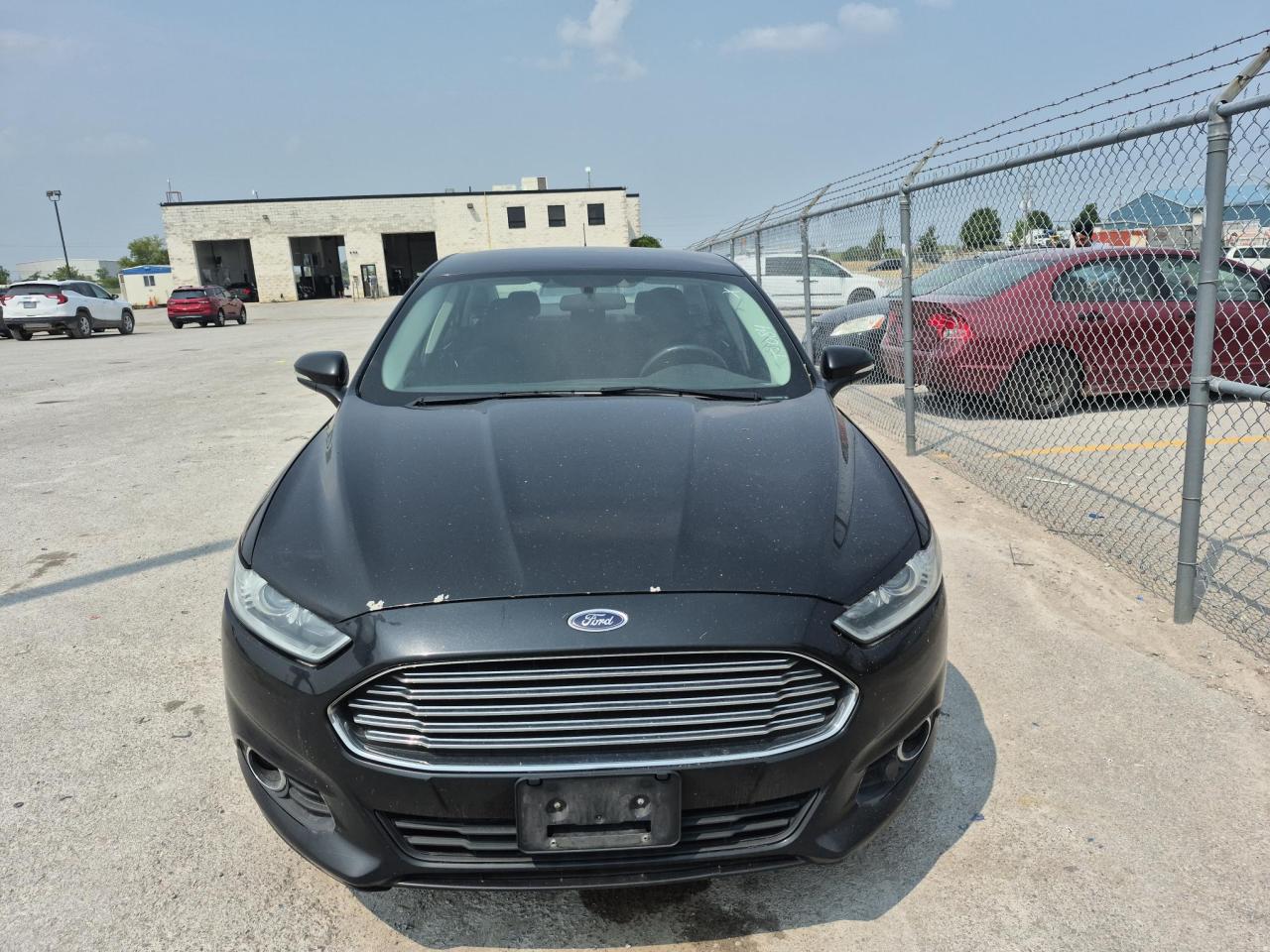2013 Ford Fusion SE - Photo #2