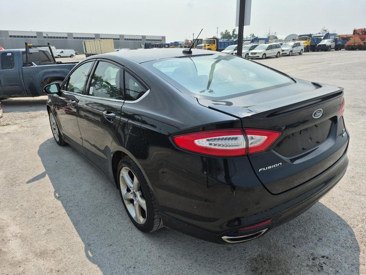 2013 Ford Fusion SE - Photo #6