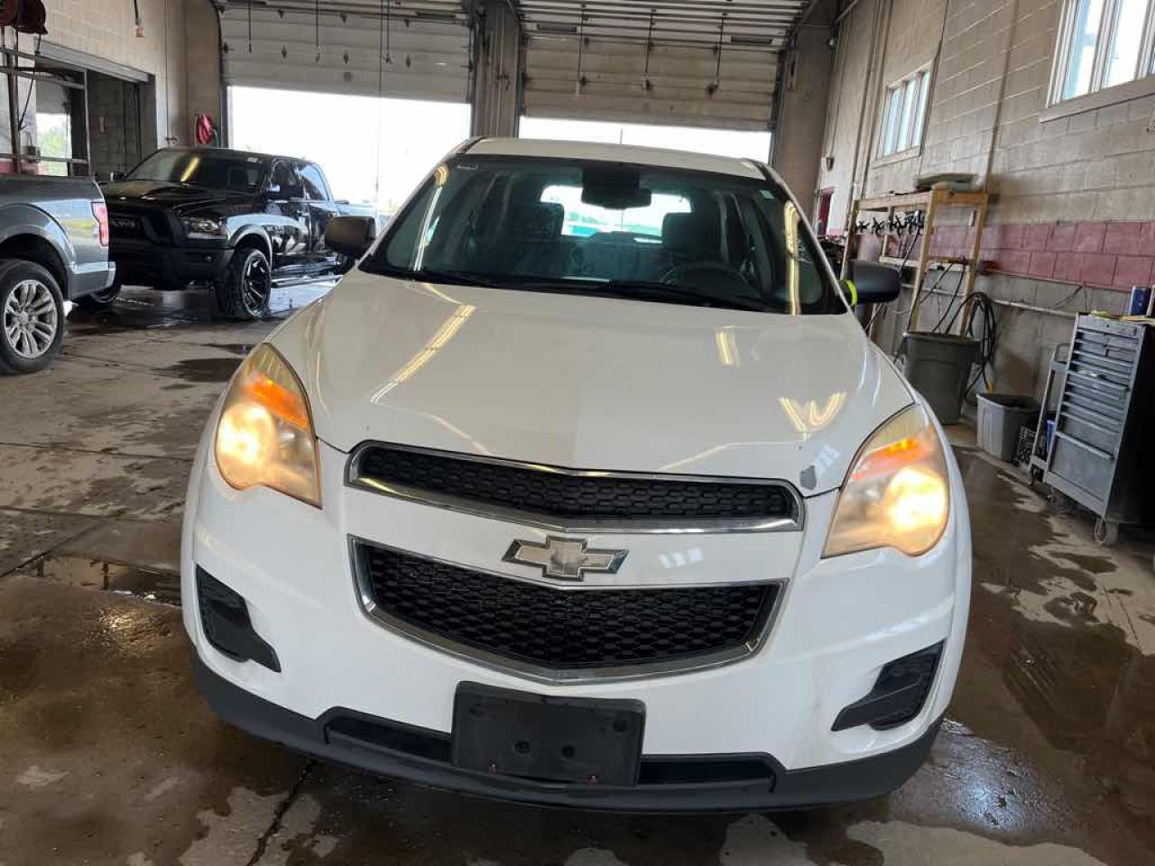 2015 Chevrolet Equinox LS - Photo #2