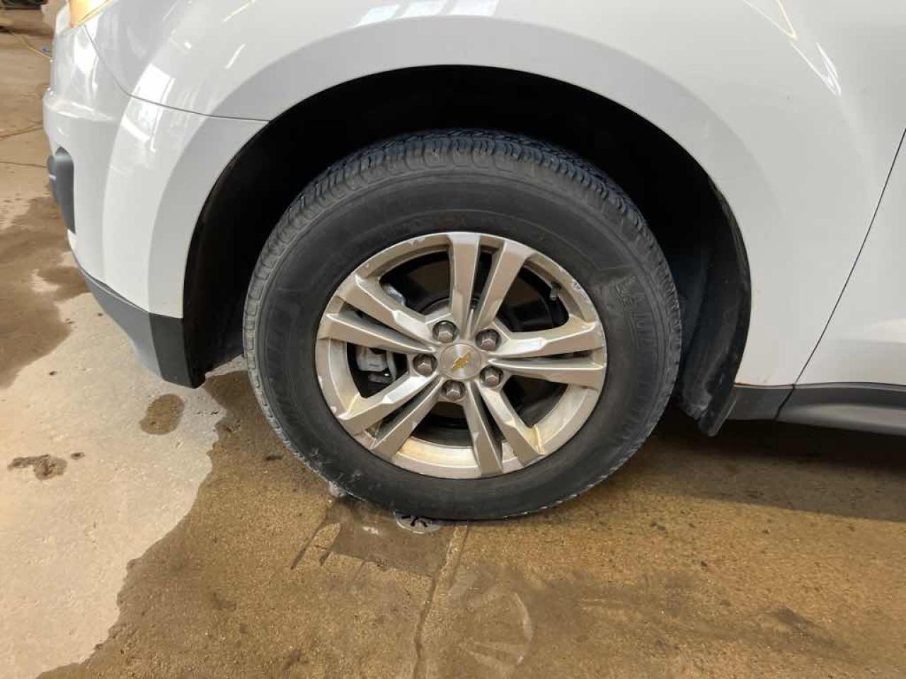 2015 Chevrolet Equinox LS - Photo #16