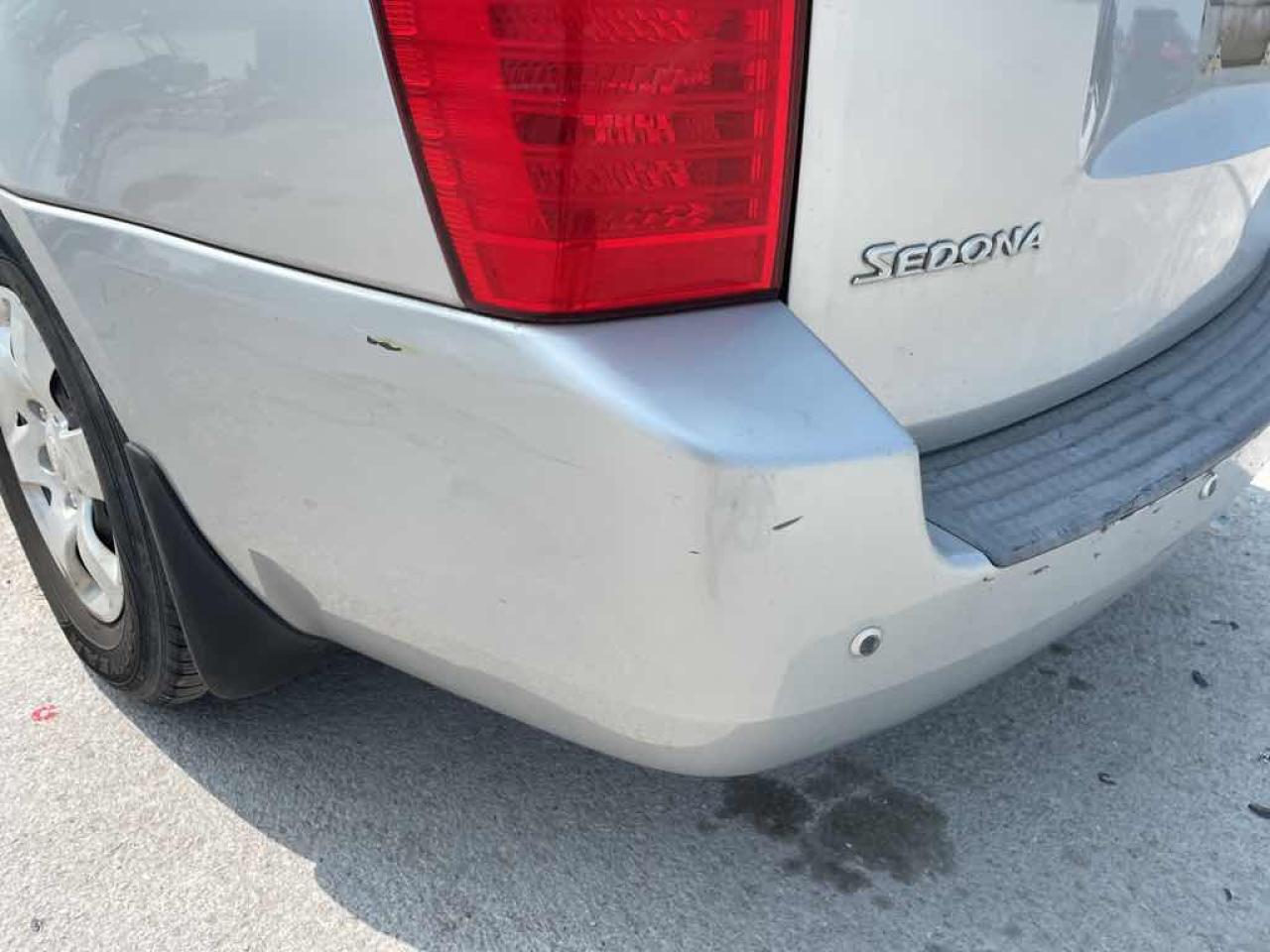 2007 Kia Sedona LX - Photo #21