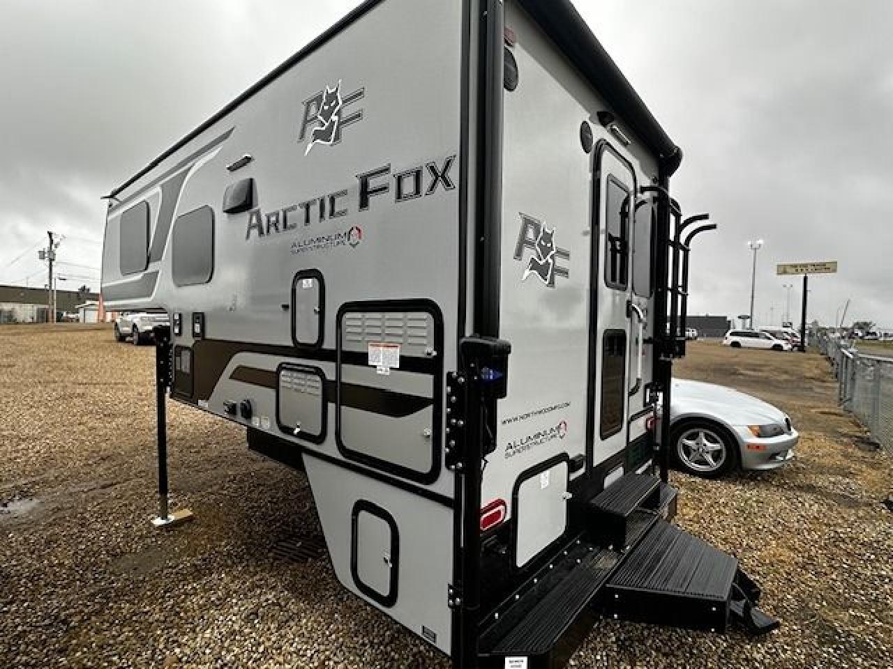 2026 ARCTIC FOX 811 