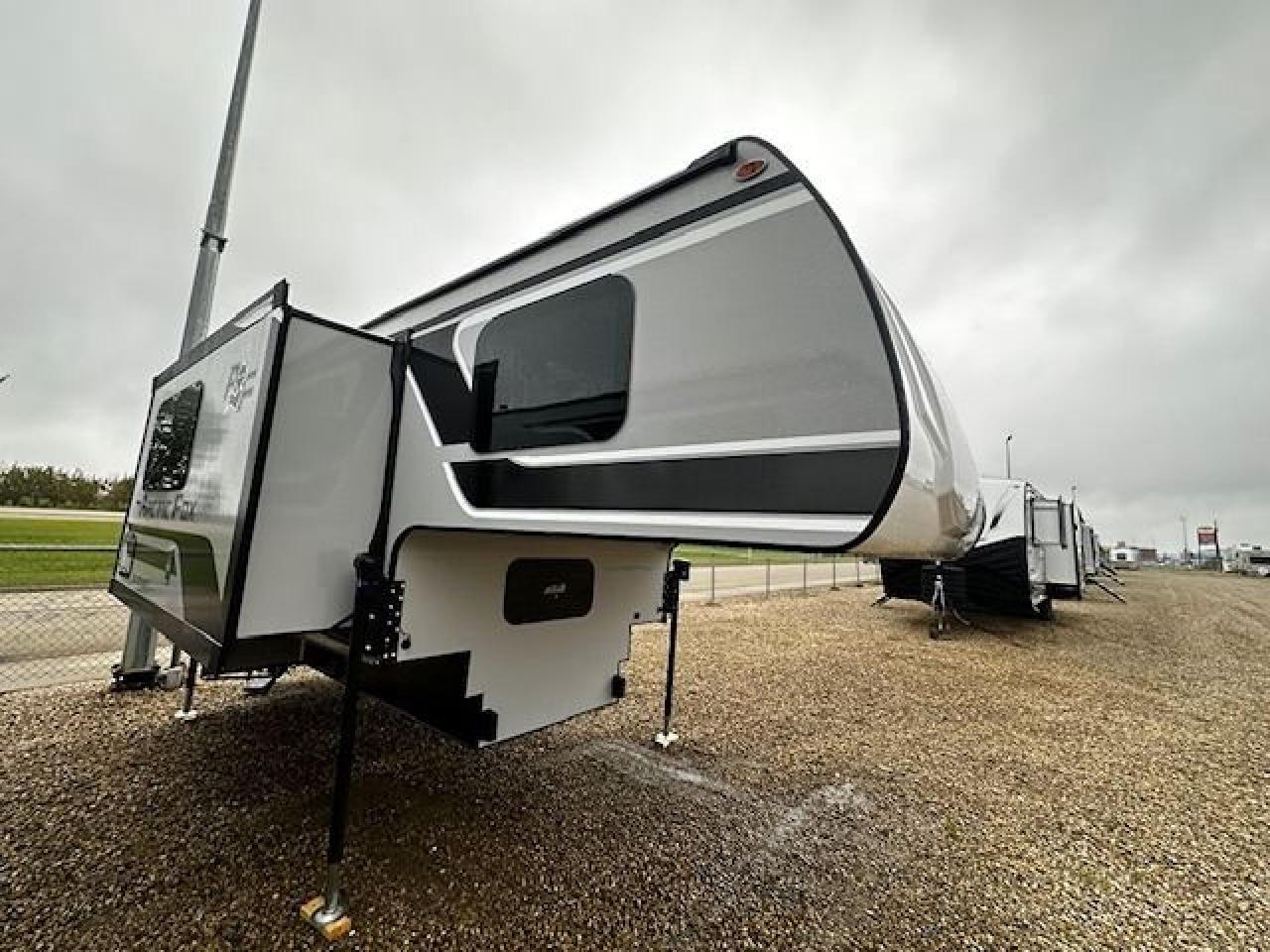 2026 ARCTIC FOX 990 