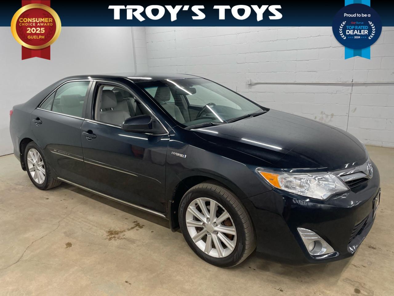 Used 2013 Toyota Camry XLE for sale in Kitchener, ON