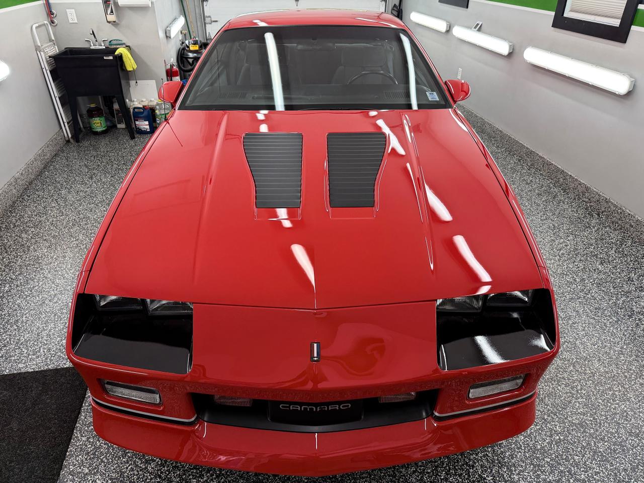 1986 Chevrolet Camaro Z28 IROC - Photo #2