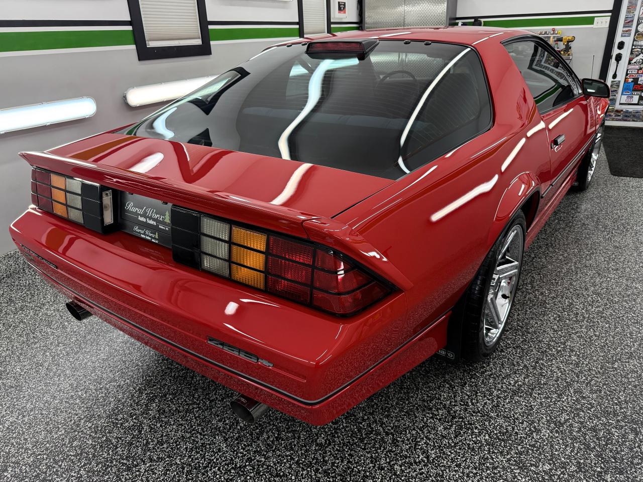 1986 Chevrolet Camaro Z28 IROC - Photo #8