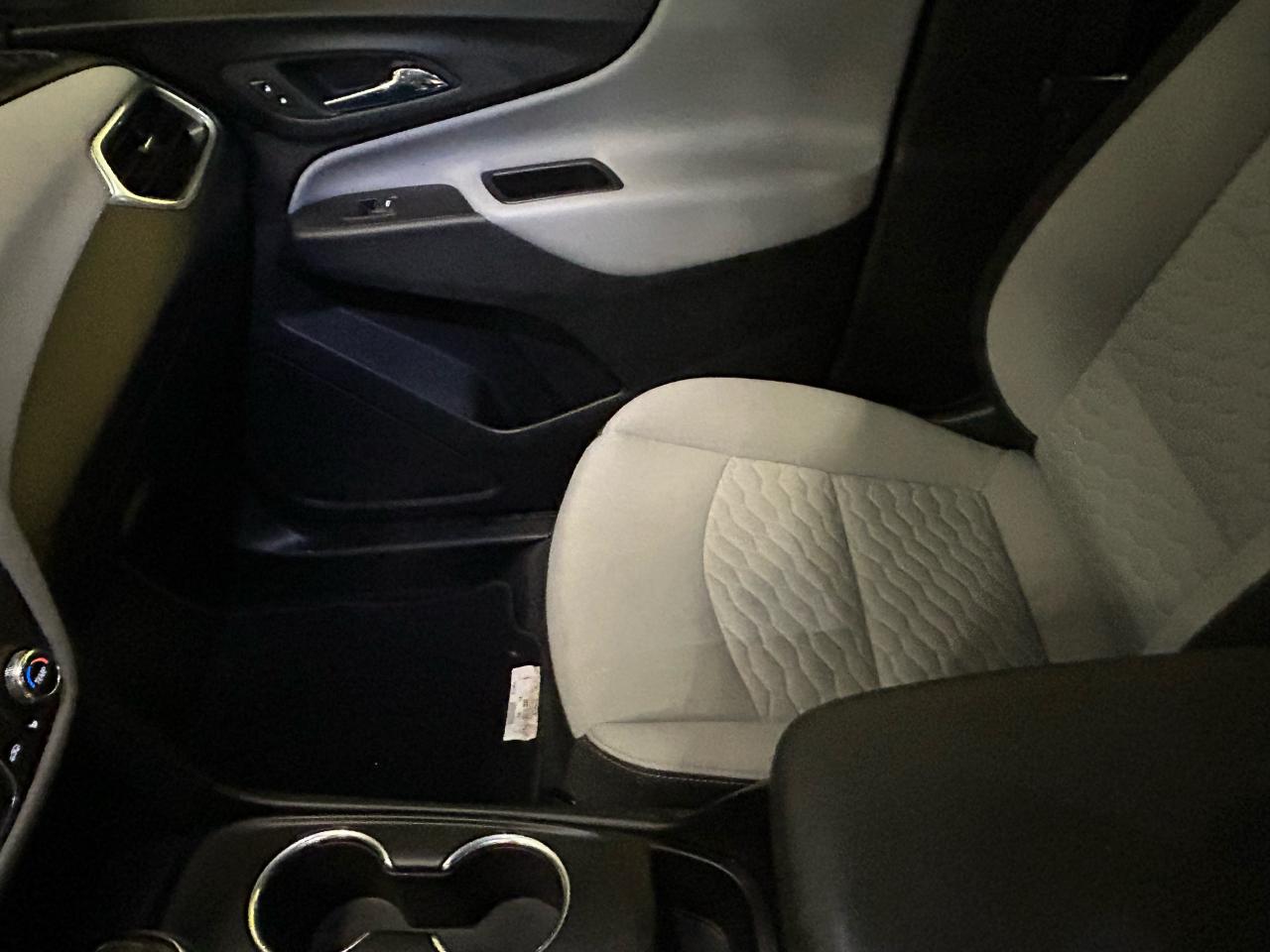 2020 Chevrolet Equinox LS - Photo #12