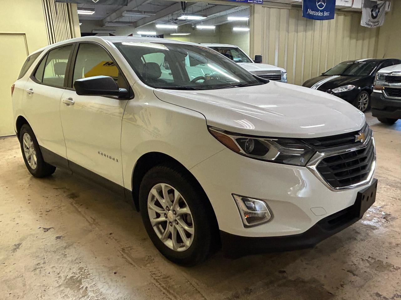 2020 Chevrolet Equinox LS - Photo #6