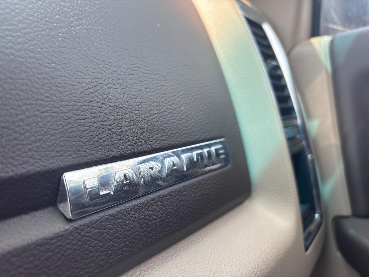 2012 RAM 1500 4WD LARAMIE AC SEATS - Photo #22