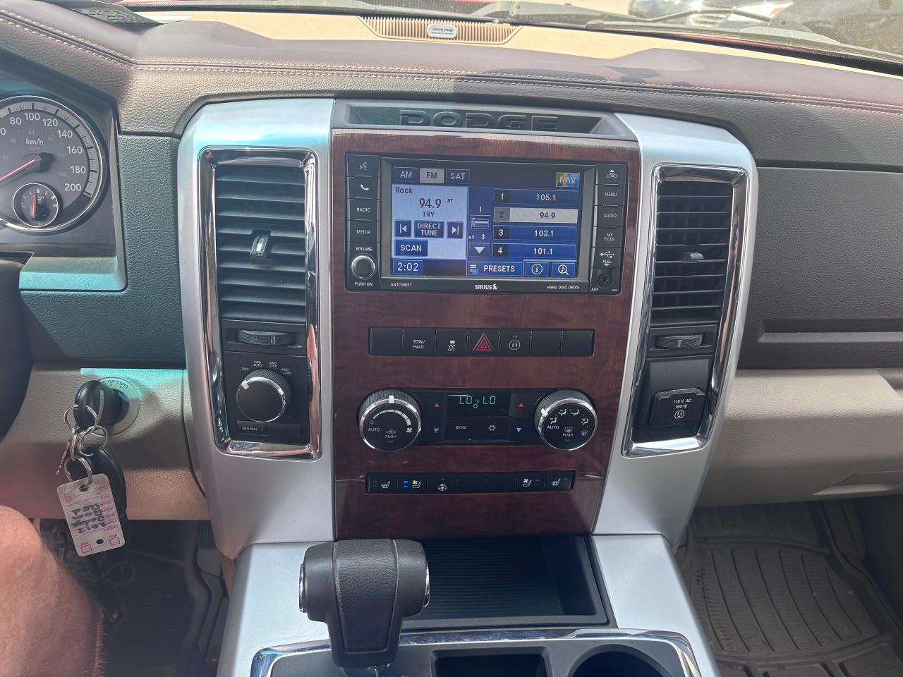 2012 RAM 1500 4WD LARAMIE AC SEATS - Photo #17