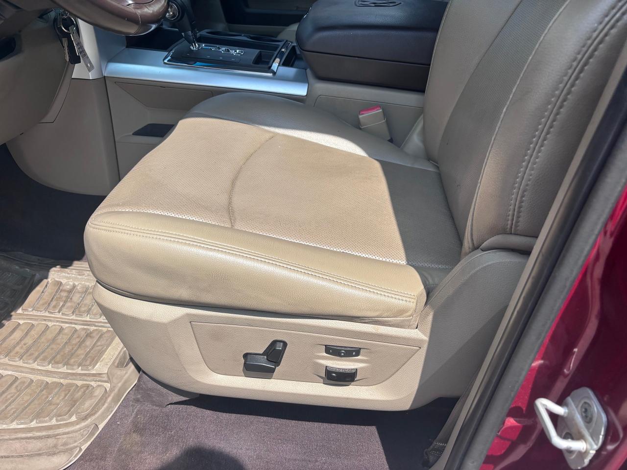 2012 RAM 1500 4WD LARAMIE AC SEATS - Photo #13