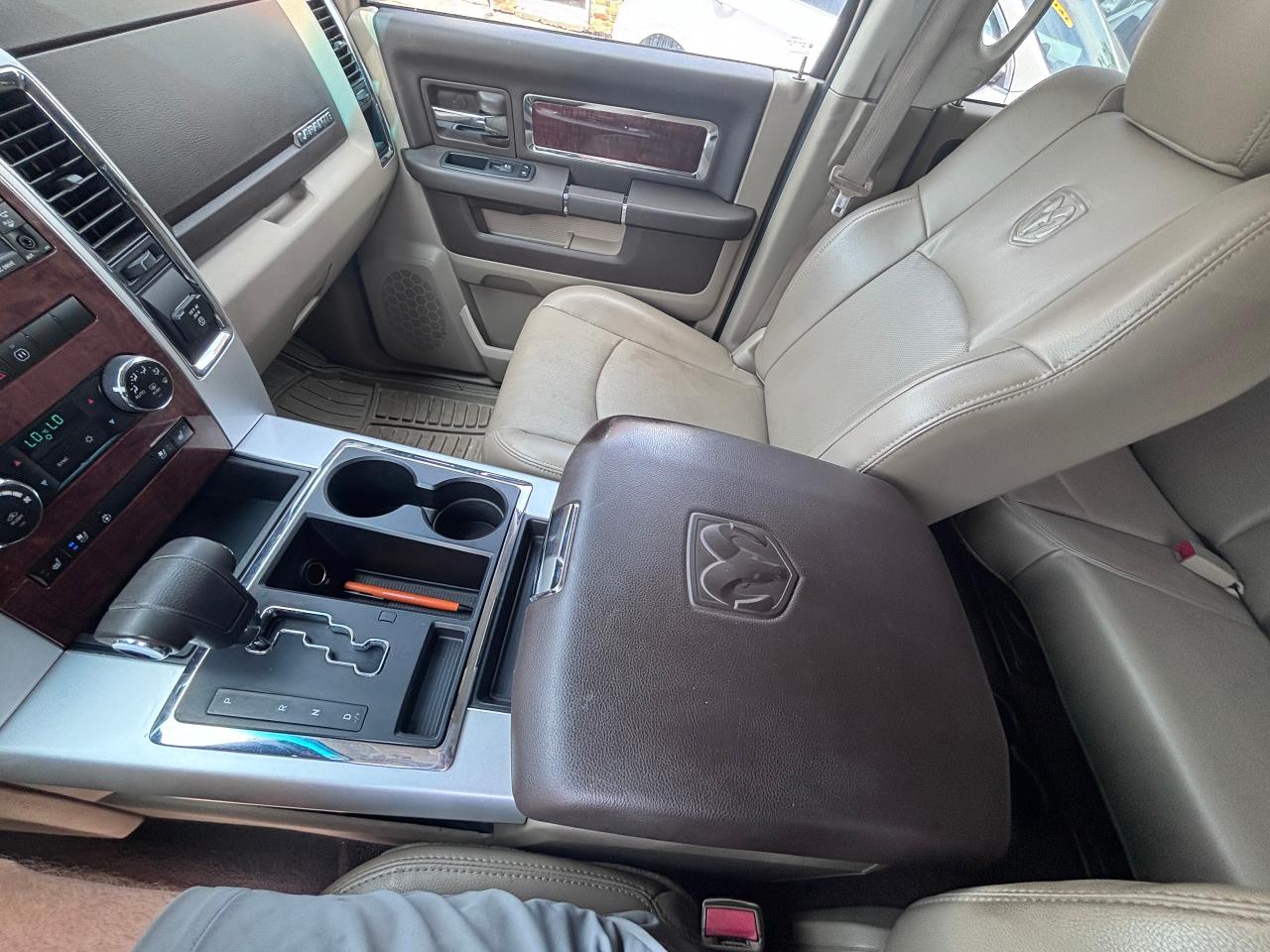 2012 RAM 1500 4WD LARAMIE AC SEATS - Photo #20