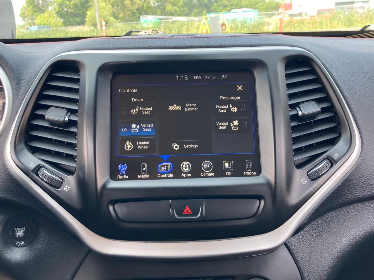 2018 Jeep Cherokee Trailhawk Leather Plus - Photo #16