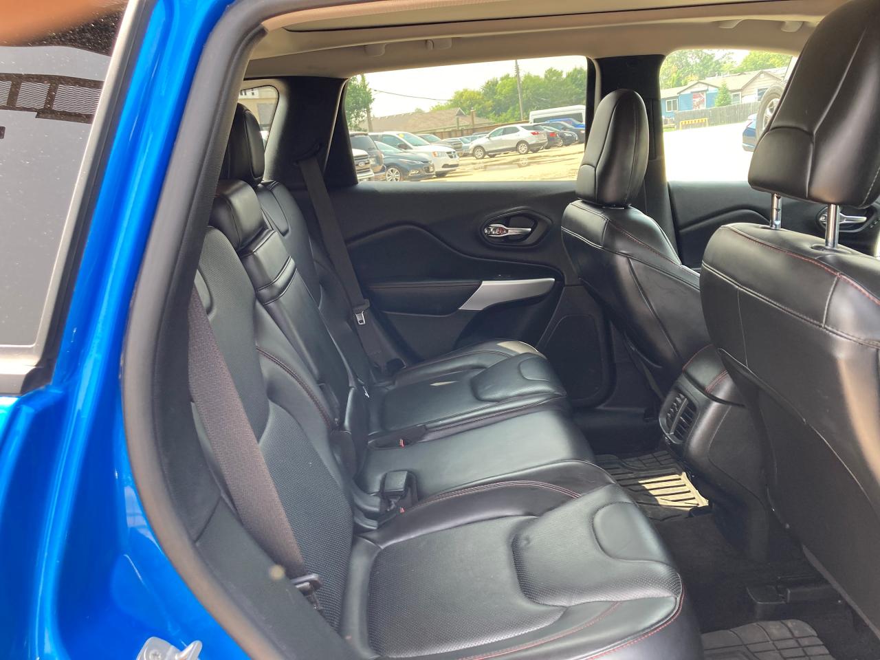 2018 Jeep Cherokee Trailhawk Leather Plus - Photo #13